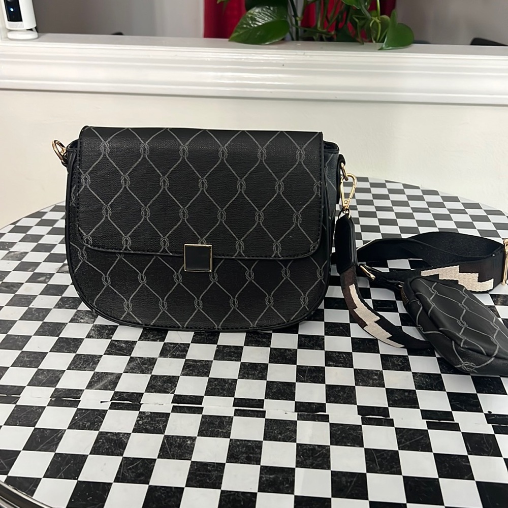 Beautiful  Crossbody bag